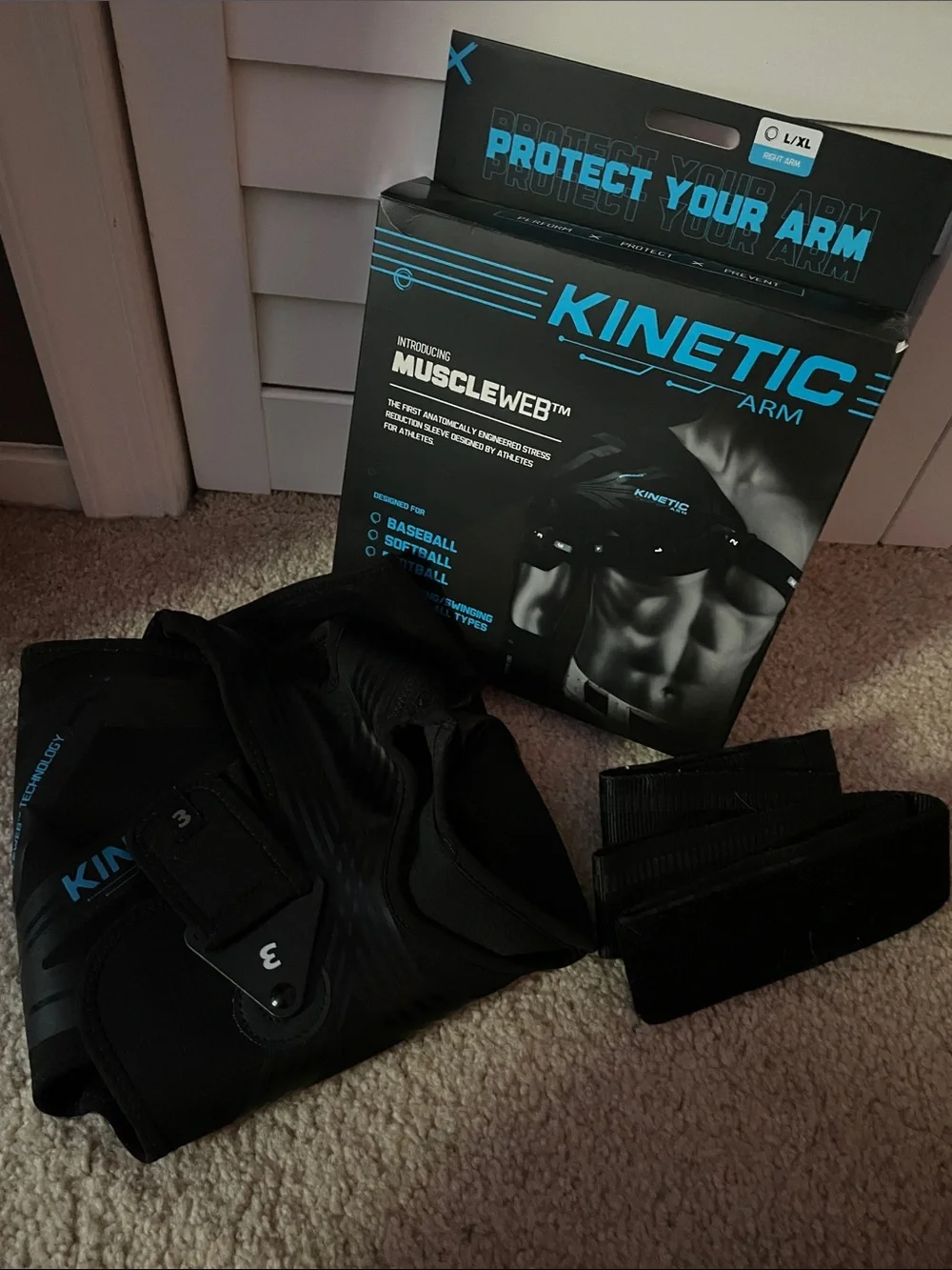 Kinetic Arm MuscleWeb Stress Reduction Sleeve Baseball Adult Right L/XL